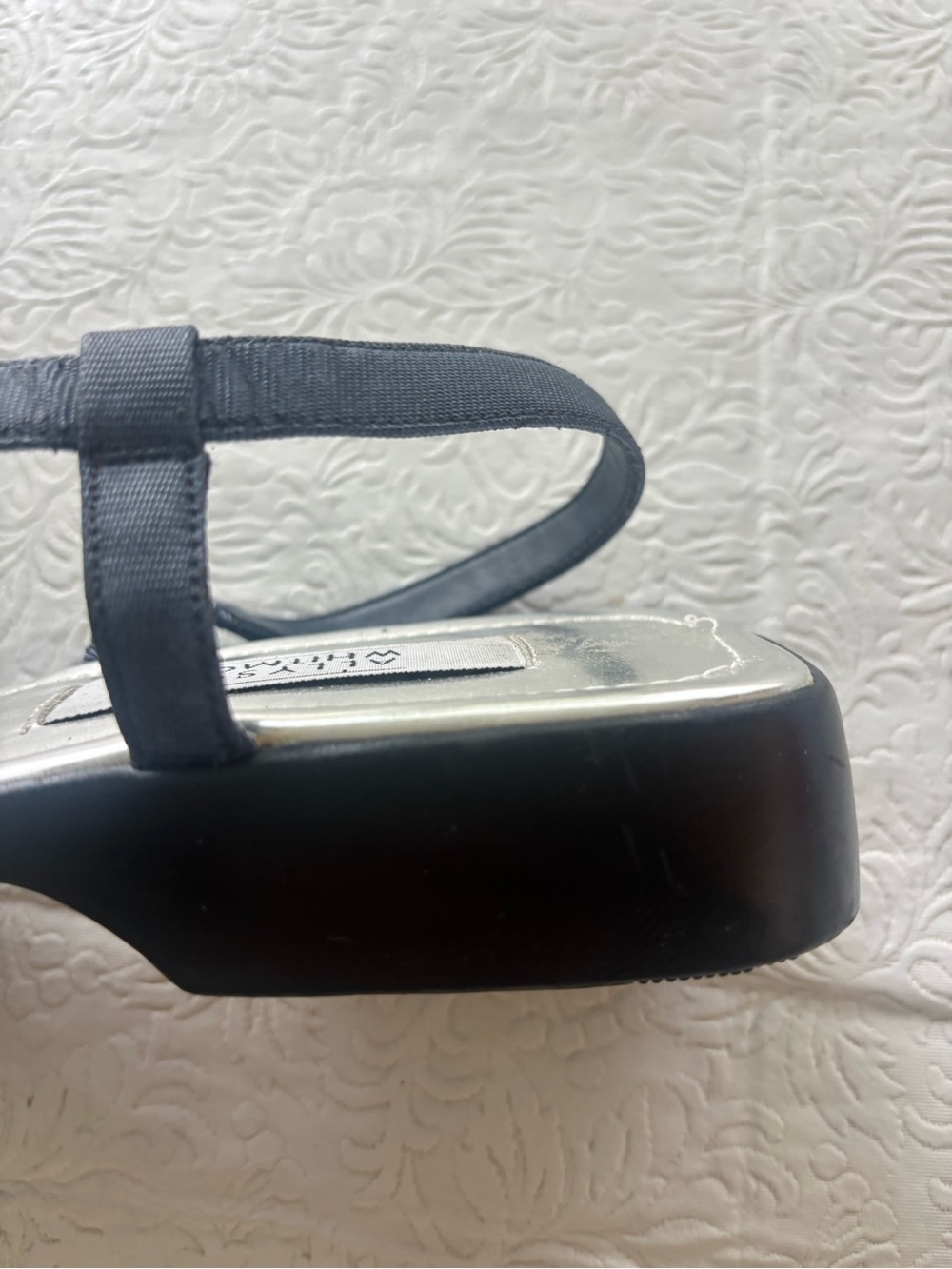 Vintage Allyson Whitmore Silver Elephant-Embellished Slingback Sandals, Size 9 - Picture 5 of 15